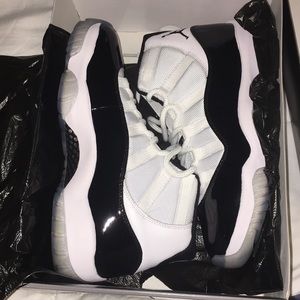 Jordan 11s Authentic New